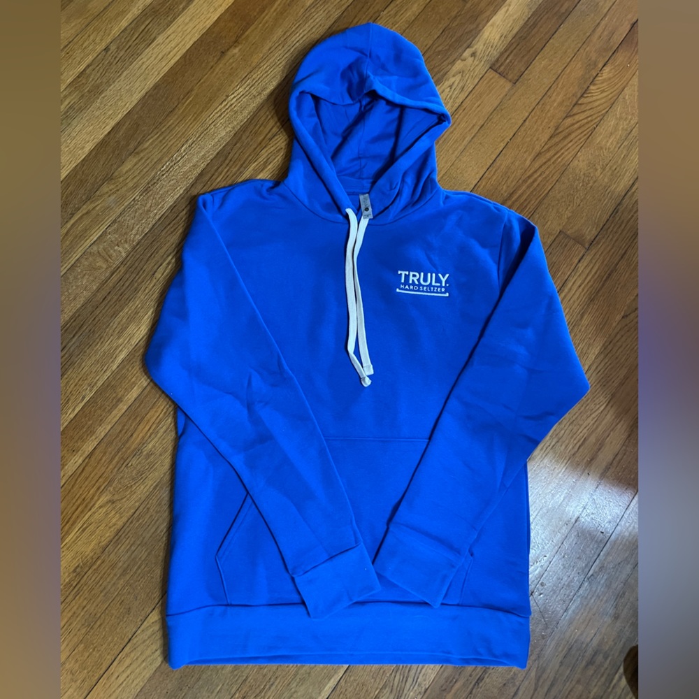 Truly Hard Seltzer sweatshirt hoodie size Medium